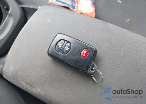 2010 Toyota Prius Iii из США, поврежденный, VIN JTDKN3DU4A1264777